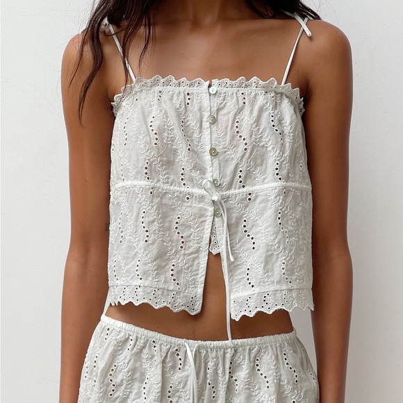Zara Tops - ✨ ZARA openwork eyelet embroidered top
